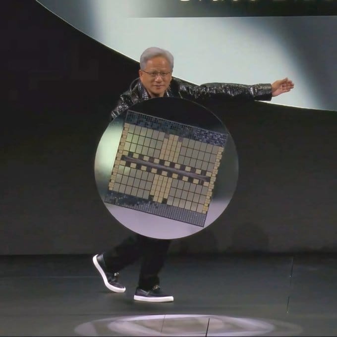 NVIDIA Unveils GB200 NVL72: 72-GPU Superchip Poised to Revolutionize AI